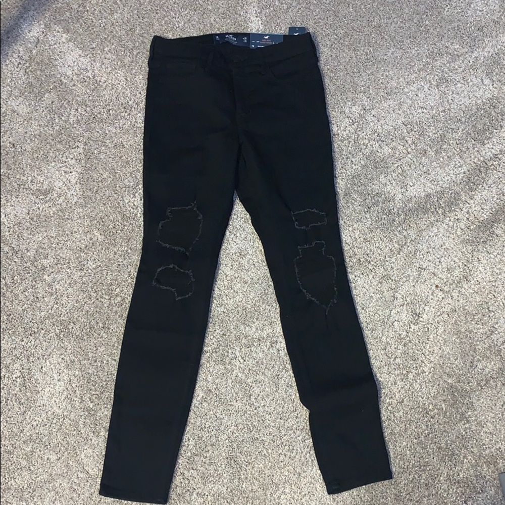 black ripped hollister jeans